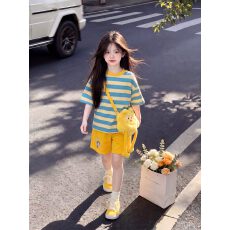 批发女童<b class='q'>夏</b>季休闲运动套装2026新款儿童条纹T恤黄色短裤洋气两件套潮