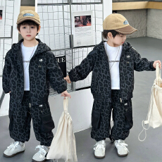 批发男童套装童装2026新款豹纹宝宝衣服春秋秋装<b class='q'>儿童</b>秋季两件套