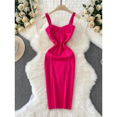 批发女神范简约纯色吊带连衣裙女2025<b class='q'>夏</b>季软糯针织收腰显瘦包臀中长裙