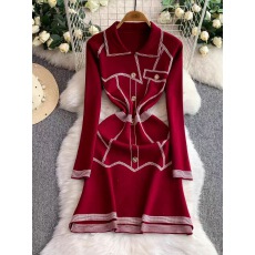 小个子气质条纹针织毛衣连衣裙女秋冬轻奢金属扣修身显瘦a字裙子