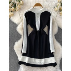 批发法式复古气质拼色镂空针织圆领连衣裙女秋冬季收腰显瘦包臀中<b class='q'>长裙</b>