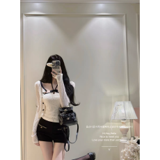 批发黑白撞色蝴蝶结挂脖吊带<b class='q'>背心</b><b class='q'>长</b>袖提花蕾丝开衫外套设计感上衣套装