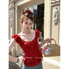 批发红色圆领小飞袖波点<b class='q'>衬衫</b>女夏季蕾丝拼接修身<b class='q'>衬衣</b>气质辣妹风短上衣