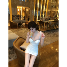 批发<b class='q'>蕾丝</b>吊带连衣裙女夏纯欲性感包臀绝美小妈裙显身材带胸垫抹胸裙子