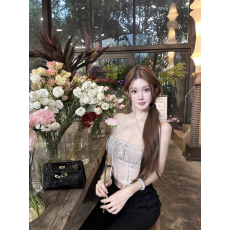 批发纯欲风性感露背挂脖<b class='q'>吊带</b><b class='q'>背心</b>女秋季修身蕾丝内搭辣妹短款打底上衣