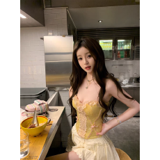 批发你的懒懒llan【娇气软软】性感蕾丝拼接凸显身材复古抹胸上衣女