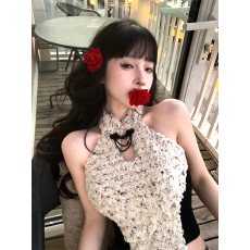批发少女感绝美玫瑰花朵毛毛拼接挂脖背心打底衫巨好看性感露肩上衣女