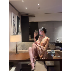 批发法式古早V领印花<b class='q'>连衣裙</b>女早秋新款收腰显瘦a字短裙<b class='q'>名媛</b>宴会礼服