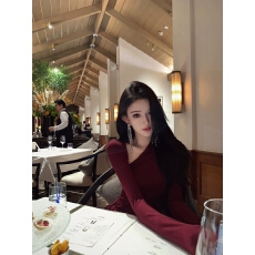 批发法式御姐风镂空设计感收腰<b class='q'>连衣裙</b>女2025秋冬新款显气质百搭长裙子