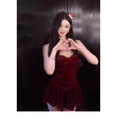 批发辣妹性感红色圣诞战衣纯欲氛围感生日<b class='q'>小礼服</b>丝绒吊带连衣<b class='q'>裙</b>女秋冬