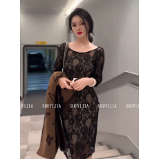 批发漂亮独特连衣裙气质名媛中长款性感镂空大露背蕾丝微透收腰<b class='q'>包臀裙</b>