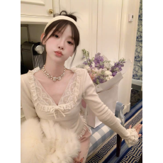 批发温柔少女重工刺绣<b class='q'>蕾丝</b>拼接肌理感针织衫t恤女春秋冬甜辣修身上衣