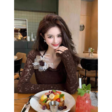 批发纯欲风一字肩花朵不规则<b class='q'>蕾丝</b>上衣女秋冬新款辣妹斜肩打底长袖T恤