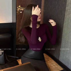 批发绿色纯欲辣妹长袖t恤打底衫女款秋冬季修身收腰可外穿内搭<b class='q'>上衣</b>黑