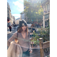 批发杏色喇叭<b class='q'>长袖</b>t恤绝美巨好看的蕾丝打底衫v领纯欲风修身紧上衣女灰