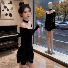 批发纯欲风辣妹黑色<b class='q'>一字肩</b>长袖<b class='q'>连衣裙</b>女秋冬新款收腰显瘦a字蓬蓬裙子