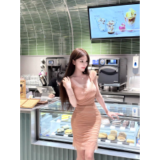 批发纯欲性感v领褶皱网纱<b class='q'>连衣裙</b>女秋季气质收腰裙子修身显瘦包臀短裙