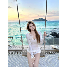 批发纯欲辣妹性感显胸大v领上衣女冬季显身材长袖<b class='q'>t</b><b class='q'>恤</b>打底衫内搭可外穿