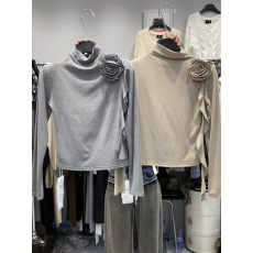 批发半高领别致长袖打底衫女秋冬内搭2025新款气质漂亮小衫设计感小众