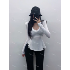批发纯欲辣妹性感修身显瘦深v领长袖t恤女早秋掐腰设计感打底衫<b class='q'>上衣</b>潮