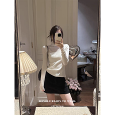 批发堆堆领半透针织打底衫女秋冬法式高级感内搭小衫高领修身软糯<b class='q'>上衣</b>