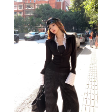 批发撞色条纹拼接假两件长袖t恤女2026新款秋<b class='q'>冬</b>内搭设计感polo领上衣