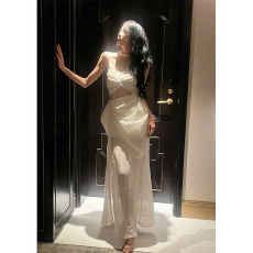 法式绝美蕾丝吊带连衣裙女夏季海边度假高级感性感气质精致长裙子