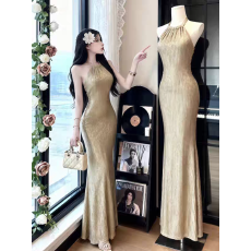 批发御姐风辣妹性感挂脖吊带修身包臀连衣裙2026年春季高级感气质<b class='q'>长裙</b>