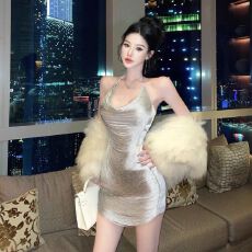 批发法式气质流苏挂脖吊带连衣裙女装<b class='q'>夏季</b>内搭修身打底包臀生日短裙子