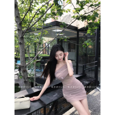 批发纯欲性感甜美辣妹一字肩抹胸<b class='q'>连衣裙</b>女夏紧身收腰夜总店包臀短裙子