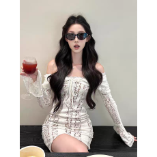 批发名媛<b class='q'>高端</b>小洋装御姐性感蕾丝喇叭袖一字肩<b class='q'>连衣裙</b>白色修身包臀裙子