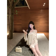 批发法式一字肩荷叶边超仙雪纺衬衫女纯欲露肩<b class='q'>上衣</b>巨好看绝美白色衬衣