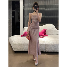 批发名媛修身吊带礼服鱼尾裙法式<b class='q'>高端</b>长裙皱褶收腰性感包臀打底<b class='q'>连衣裙</b>