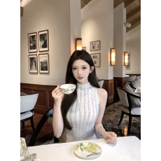 批发高级感半高领烫钻绞花针织<b class='q'>上衣</b>女夏季新款气质名媛风纹理无袖背心