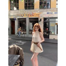 批发黑色波点挂脖连衣<b class='q'>裙</b>女2026年夏季韩系收腰显瘦辣妹短款a字短<b class='q'>裙</b>子
