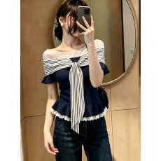 夏季蕾丝拼接假两件一字肩条纹短袖t恤女不规则辣妹修身短款上衣
