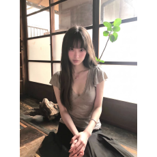 批发茶棕蕾丝花边V领小飞袖T恤女夏季收腰褶皱修身<b class='q'>短</b>款纯欲风辣妹上衣