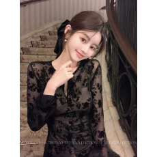批发加绒黑色性感镂空<b class='q'>蕾丝</b>打底衫2026新款洋气独特超好看内搭修身长袖
