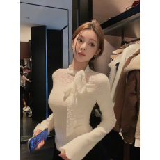 批发杏色纯欲<b class='q'>蕾丝</b>蝴蝶结绑带长袖打底衫女装2026早秋穿搭修身内搭上衣