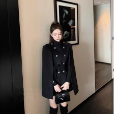 批发斗篷披肩毛呢<b class='q'>外套</b><b class='q'>女</b>2026秋冬爆款宽松英伦风<b class='q'>女</b>神战袍短款呢子<b class='q'>大</b>衣