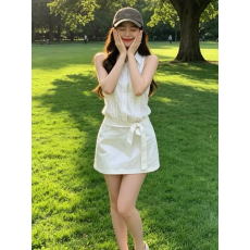 批发绝美好看白色无袖<b class='q'>衬衫</b>连衣裙女夏季2026新款法式收腰显瘦a字短裙