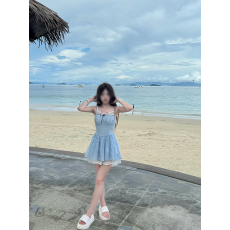 批发蝴蝶结蕾丝波点吊带连衣裙女装<b class='q'>夏</b>季法式甜美短裙蓝色收腰a字裙子