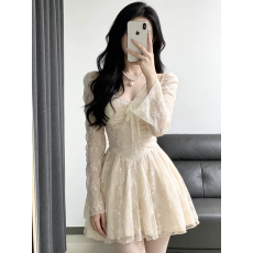 批发法式甜美气质性感蕾丝连衣裙女装2026春季新款收腰公主礼服短裙子