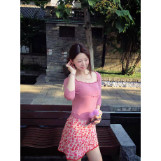 批发纯欲辣妹<b class='q'>短裙</b>套装女夏韩系U领花边上衣显瘦<b class='q'>碎花</b>包臀半身裙两件套