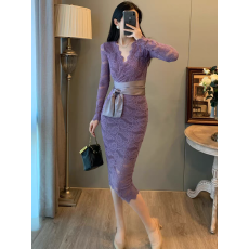 批发纯欲辣妹蕾丝花边V领长袖连衣裙女秋季新款修身显瘦高级感<b class='q'>包臀裙</b>