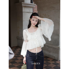 批发法式白色荷叶边<b class='q'>喇叭袖</b>衬衫女秋季设计感纯欲气质休闲宽松<b class='q'>雪纺上衣</b>