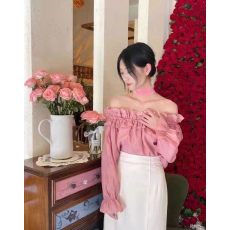 批发温柔风粉色一字肩长袖衬衫女<b class='q'>夏季</b>设计感宽松衬衣法式气质短款上衣