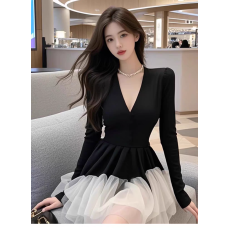 批发法式纯欲撞色网纱拼接长袖v领<b class='q'>连衣裙</b>女千金感收腰显瘦a字蛋糕短裙