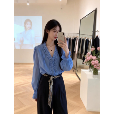 批发绝美超好看显瘦V领木耳边长袖<b class='q'>衬衫</b>女秋季2026年新款上衣独特<b class='q'>衬衣</b>