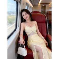 批发海边度假法式性感吊带连衣裙女夏高端大气上档次收腰显瘦气质<b class='q'>长裙</b>